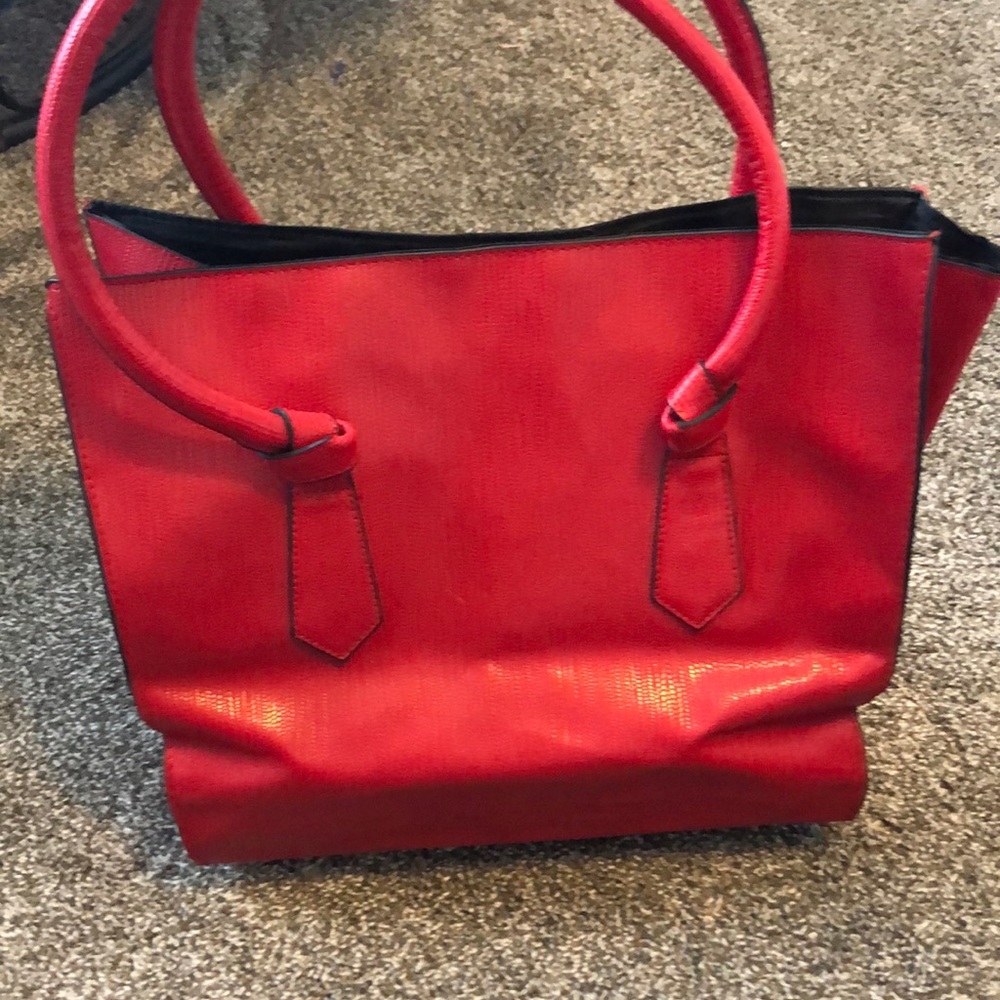 Elizabeth Arden makeup purse